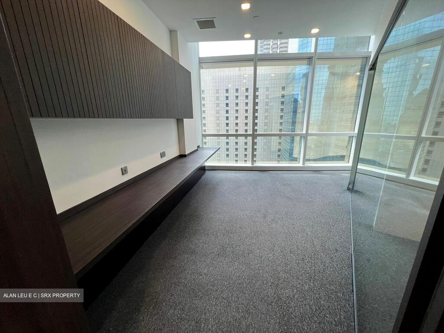 The Ogilvy Centre (D1), Office #521862141